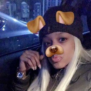 Meet your Posher, Shay